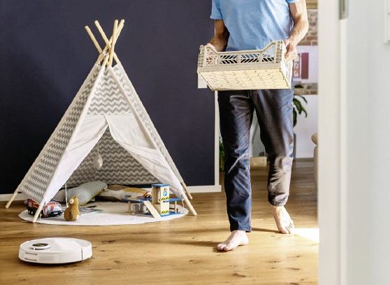 Aspiradora robot con limpieza en humedo y sensores RCV3 Karcher - Imagen 9