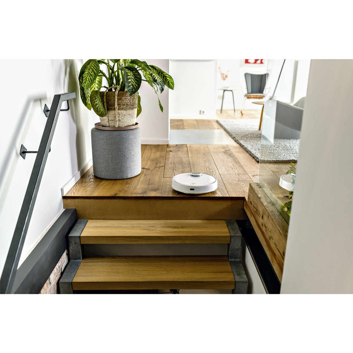 Aspiradora robot con limpieza en humedo y sensores RCV3 Karcher - Imagen 4