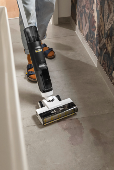Fregadora aspiradora eléctrica sin cable FCV 3 - Imagen 9